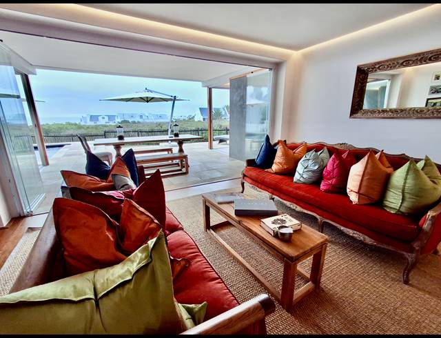 3 BEDROOM HOUSE FOR SALE IN GROTTO BAY